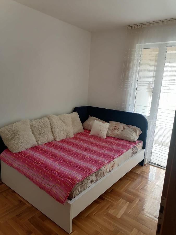 Apartamento Centar S Ni Exterior foto